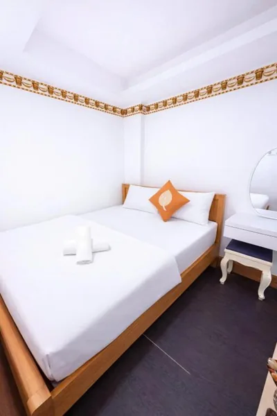 Phòng đôi — Crowne Hotel